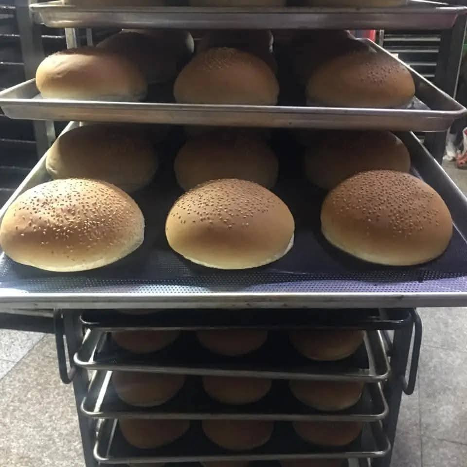 (علاااان)
بسم الله الرحمن الرحيم

تم افتتاح فرن صمون مجاور محل  استاذ ثائر و محل عيسى للعطور  متوفر كعك ابو السمسم  و جرك  وصمون كهربائي متوفر توصيل خدمة توصيل داخل عوينات ***********
@الجميع 
@أشاره
