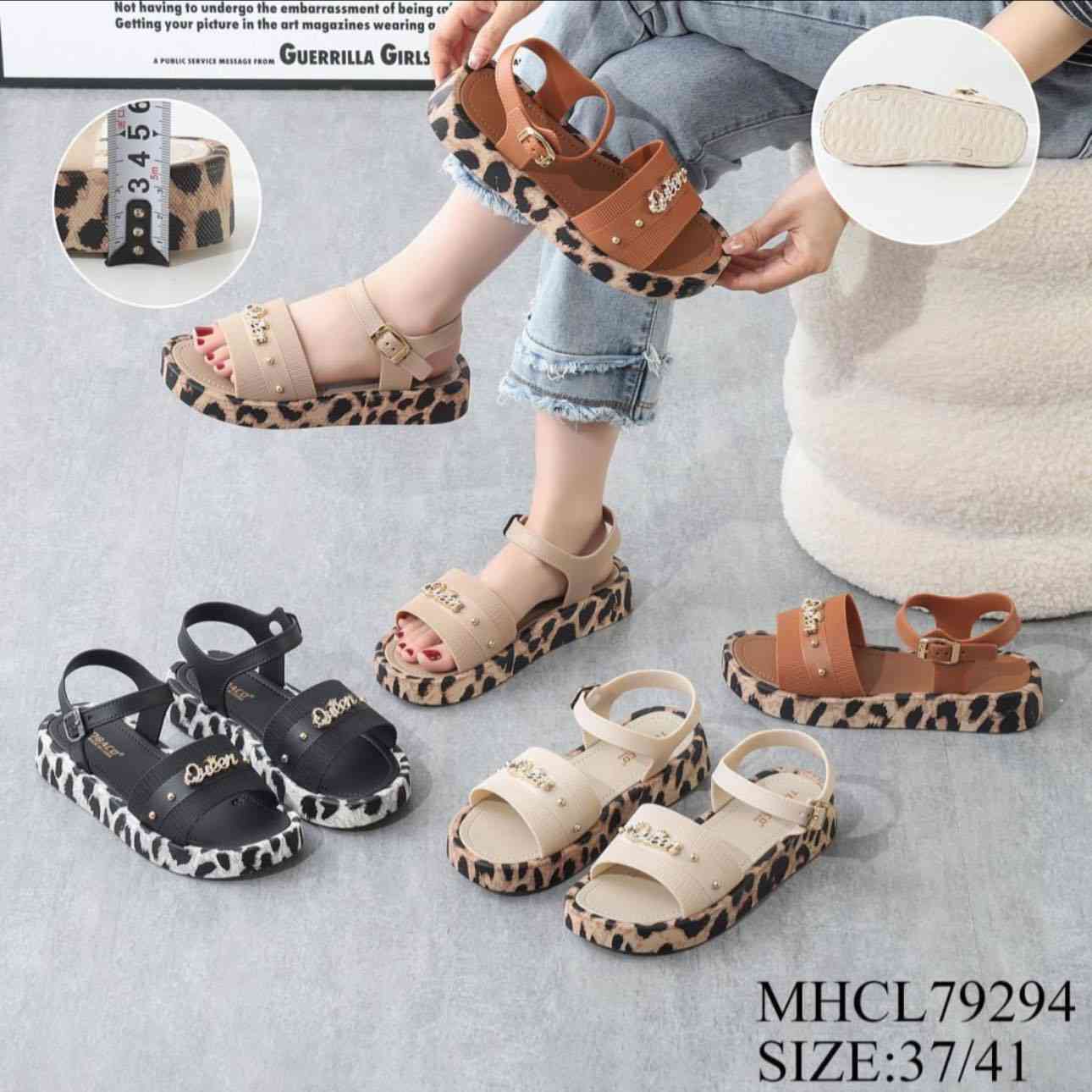 4 الاف فقط 
جركز نسائي بناتي 
من قياس 30 لحد 41
مجمع الريس


**إذا كنت صاحب هذا الإعلان وتريد حذفه لأي سبب، رجاءا أرسل رسالة إلى الدعم الفني**