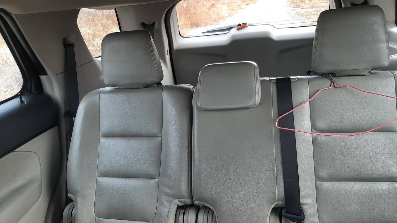 السلام عليكم عندي فورد اكسبلور خليجي 2013 مكفول كير مكينه مبدل بيها اويل بم ومنظف مصفي ماشية 182الف قابل للزياده  تدفئه تبريد ٣ قطع تخم تاير ويل كب بلادي لون كرزي فور ويل سبعه راكب كشنات جلد اشاير بالمري  بانوراما كتلوك موجود كلشي بيها شغال ادامه كامله نوزلات مبخره جديده بلكات جدد رقم بغداد  دولي هزه جديده سنويه٢٨ بسمي كشر مكفول بيها ربع دعاميه صبغ خلفي امامي موضح بالسونار بوربرن امامي يراد تبديل مكانات بارد بيع مستعجل ١٣٠مراح تلكه هيج سعر بهيج نظافه مكاني بغداد الكرخ ***********
