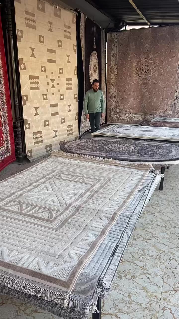 عروض خاصه للفرعين 🔥🔥
من داخل مجمع سوفار ومفروشات الزعيم
رقم الحجز  ***********📞📞
هاتف المجمع  ***********
عنوان ديالى خانقين تولى فروش قرب مدرسه جرير 
توصيل بغداد  ٥٠٠٠ الف 🚕🚕
جميع محافظات  ٦٠٠٠ الف 🚕🚕
