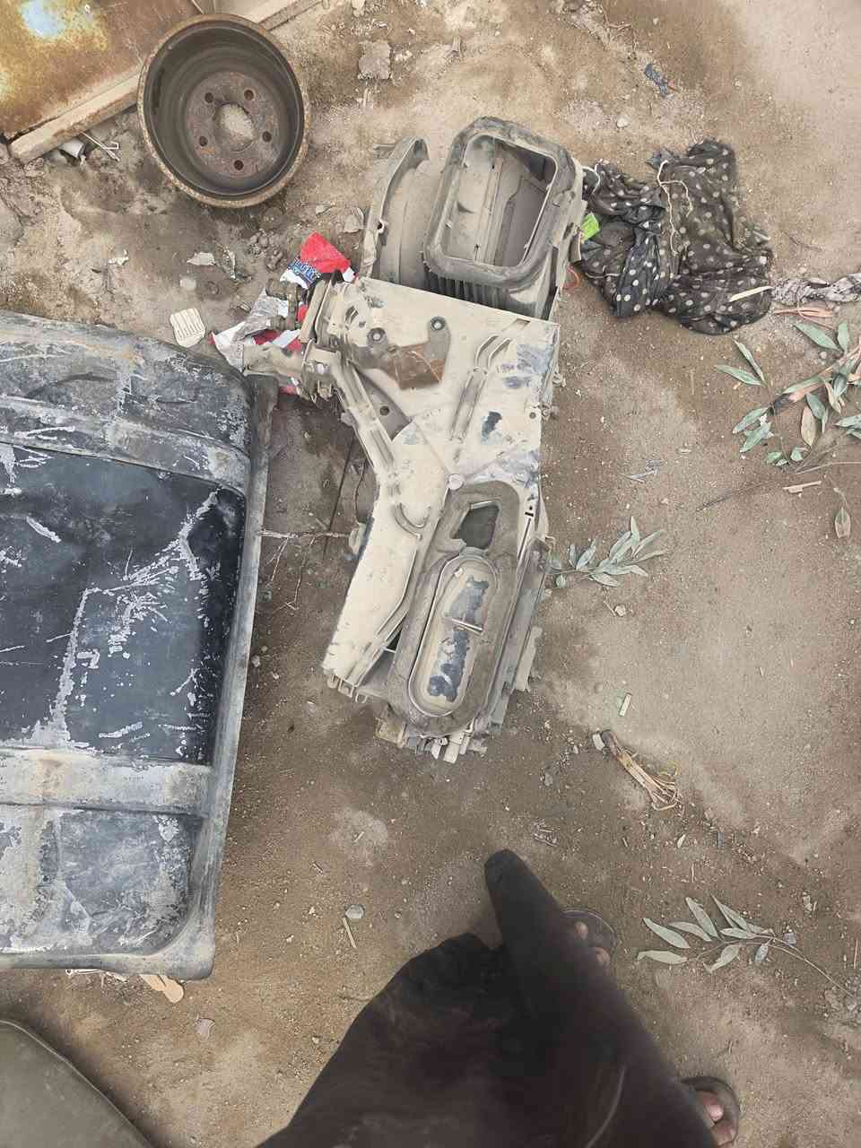 قرفه جيب شاروكي ٢٠٠٠ البيع
***********
