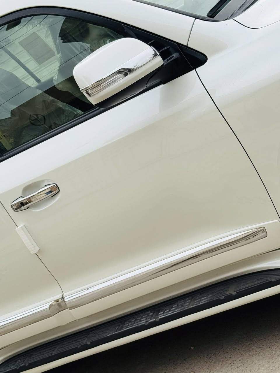 للبيع
لاندكروز GXR ٢٠١٥ ٨سلندر (٤٧٠٠) ماشية ١٤٠ 

مكفولة من الصبغ والفتح والضربة مكفولة من كلشي عدا نص الدعامية الامامية مرشوشة فقط

شركة ساز 

تخم تاير دنلوب اصلي

بدون شخوط السيارة

٨ ايرباك كشن ٣ دكم كهرباء 

تشغيل عن بعد وثلاجة و…

شركة ساز جديدة كلش 

تخم تاير دنلوب اصلي

بدون شخوط السيارة
#السعر (٤٠٥) 
*********** بغداد حي التراث قرب تقاطع درويش
