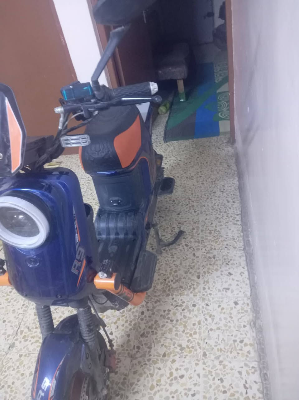 بيع مستعجل اسمو R9 سعرو 350 مكان جانب الأيمن حي المعلمين قرب جامع الخلد


**إذا كنت صاحب هذا الإعلان وتريد حذفه لأي سبب، رجاءا أرسل رسالة إلى الدعم الفني**