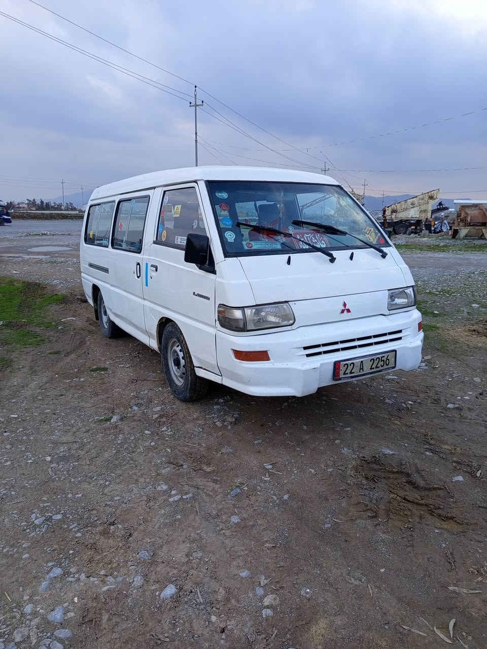 سلام علیکم
مستەر بپشی مۆدیل 2007مەکینە گێر ئەکسل بەشرت سەنەوی تا ٢٠٢٩ تازەیە غاز و بەنزینە کوشن و گاعی نوێیە ٤ تەیای نوێی لە ژێرە بۆیاخی دەرگەی سکەی لەگەل دەگەی دواوە لەگەل جەمەری دواوی خوار دەماری سەکن بۆیاخە کامل جوانکاریە حازرە بۆ ئیش.
نرخ ٨٠ گەلا 
ژ.م***********
