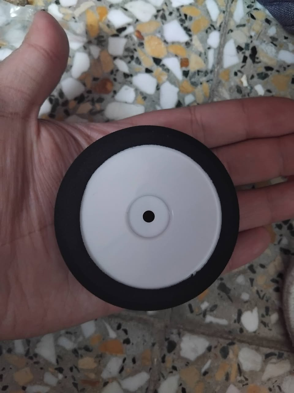 سلام عليكم 
تايرات يمكن مال بكي او درفت ماعرف مطاط قوي التفاصيل بالصور السعر 10 الف مع التوصيل 
تواصل ***********
