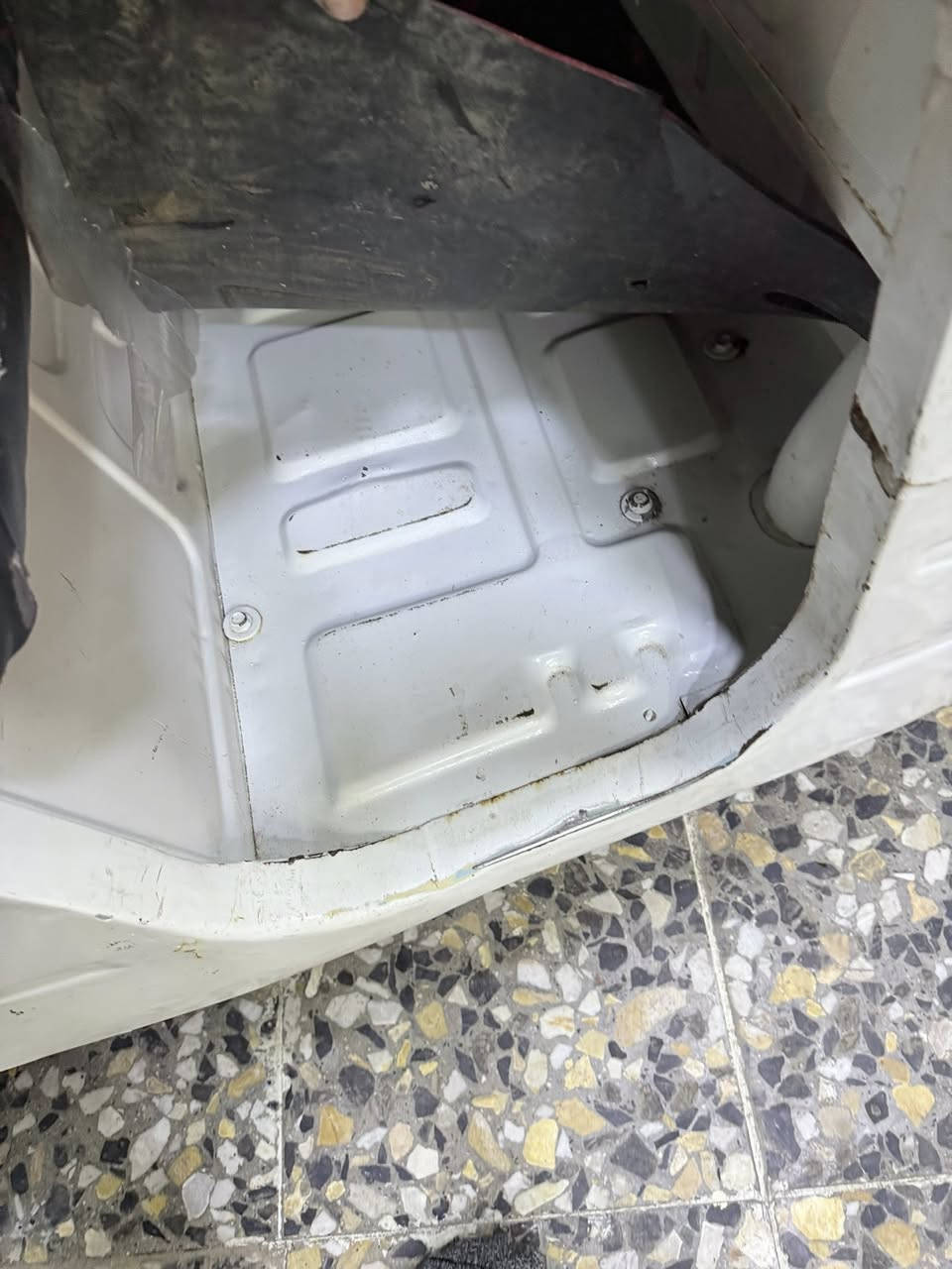 سلام عليكم تكتك 2020رقم وسنويا مكاني بغدادكماليه السعر 5800وبيه مجال ***********
