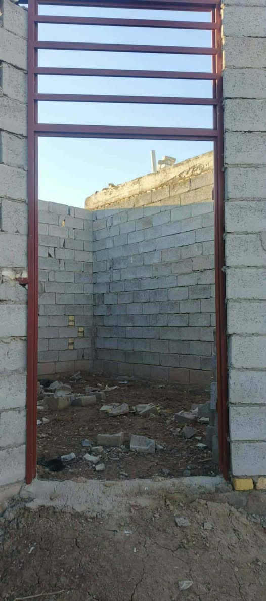 للبيع هيكل المساحه 240 متر الاساس طابوك البناء بلوك السعر 20 وبي مجال ...يتكون من غرفتين نوم وصاله ومطبخ واستقبال وصحيات وكراج ...العنوان كوت حي الحكيم شارع اسواق بي ام من جهه الكورنيش 5 بيت عن الكورنيش الشراي يدخل خاص انطي رقم راعيه


**إذا كنت صاحب هذا الإعلان وتريد حذفه لأي سبب، رجاءا أرسل رسالة إلى الدعم الفني**