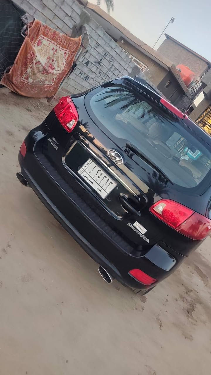 سيار لبيع سنتافي وارد امريك مكفول ليبل واحد مكينة ستة ماشي 160 سيار جديد تغم تاير حدادي جديد شرط التحويل السعر 100 مكانها بابل ***********
