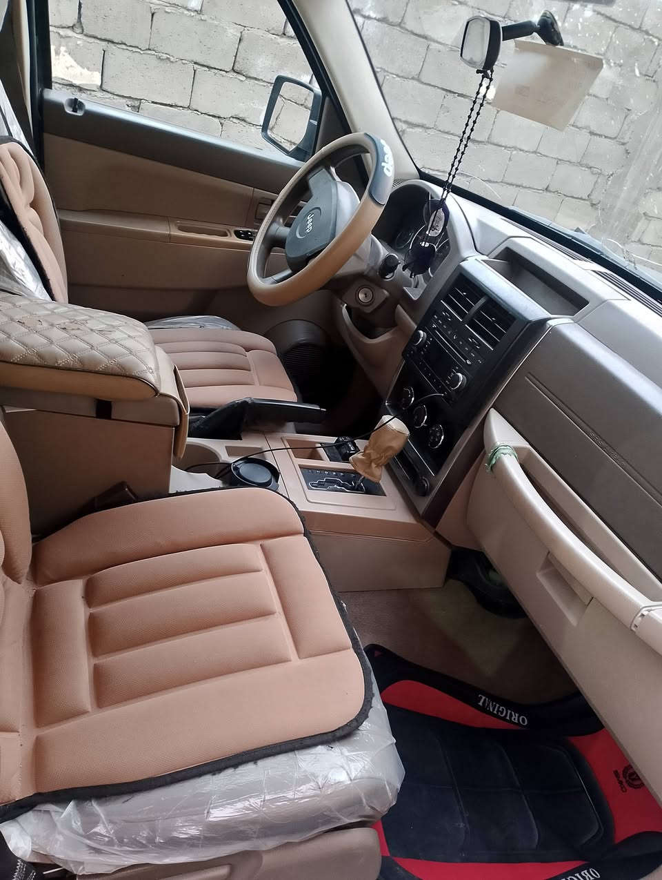 جيب ليبرتي 2008 كشنات قماش 
5 راكب  محرك نظيف  رقم ديالى 
راعيها بالقرنه تحويل ثاني يوم
اكفلك الاصوليات والغرامات 
السعر 93 وبيها مجال 
 بيع او مراوس
البصرة/القرنة 
مكلف بالنشر 
اتصل وتدلل ***********
