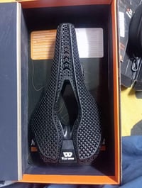 عجلة • للبيع