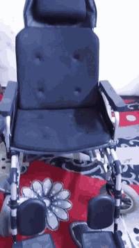 سلام عليكم عربانه لبيع جديده
كلش عنوان زعفرانيه شارع المستشفى 
اتصل وتدلل ***********
