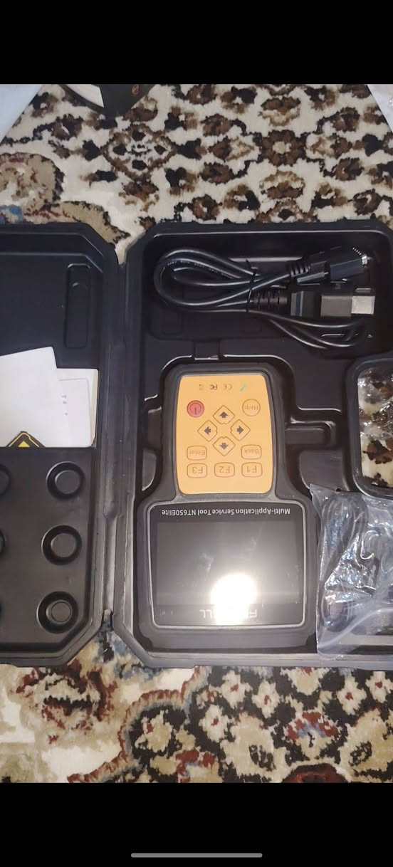 Foxwell NT650 Elite جهاز
يدعم قراءة ومسح رموز الأخطاء (OBD2) للمحرك، ونظام المكابح المانعة للانغلاق (ABS)، ونظام الوسائد الهوائية (SRS).
وظائف الخدمة الخاصة (26+ وظيفة): يتضمن الجهاز مجموعة واسعة من خدمات إعادة الضبط، مثل:
إعادة ضبط ضوء الزيت (Oil Service Reset).
خدمة نظام المكابح الإلكترونية (EPB).
تجديد فلتر جزيئات الديزل (DPF).
معايرة مستشعر زاوية التوجيه (SAS).
إعادة ضبط نظام مراقبة ضغط الإطارات (TPMS).
المميزات التقنية:
شاشة ملونة بحجم 4.3 إنش واضحة وسهلة القراءة.
لوحة مفاتيح مرتبة مع اختصارات لسهولة التشغيل.
إمكانية التحديث المجاني للبرامج عبر الإنترنت مدى الحياة.
عرض البيانات الحية لمستشعرات السيارة بشكل نصفي أو رسومي.
اخوان جهاز واصل 150 اني رايده175


**إذا كنت صاحب هذا الإعلان وتريد حذفه لأي سبب، رجاءا أرسل رسالة إلى الدعم الفني**