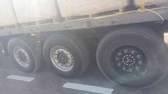 عربانه شمتز گمبلايز للبيع مكفوله شاصي كهربائيات بريك تخم تاير بدون منفيس موديل ٢٠١٤السعر ٥٥قفل ***********العنوان البصره القرنه
