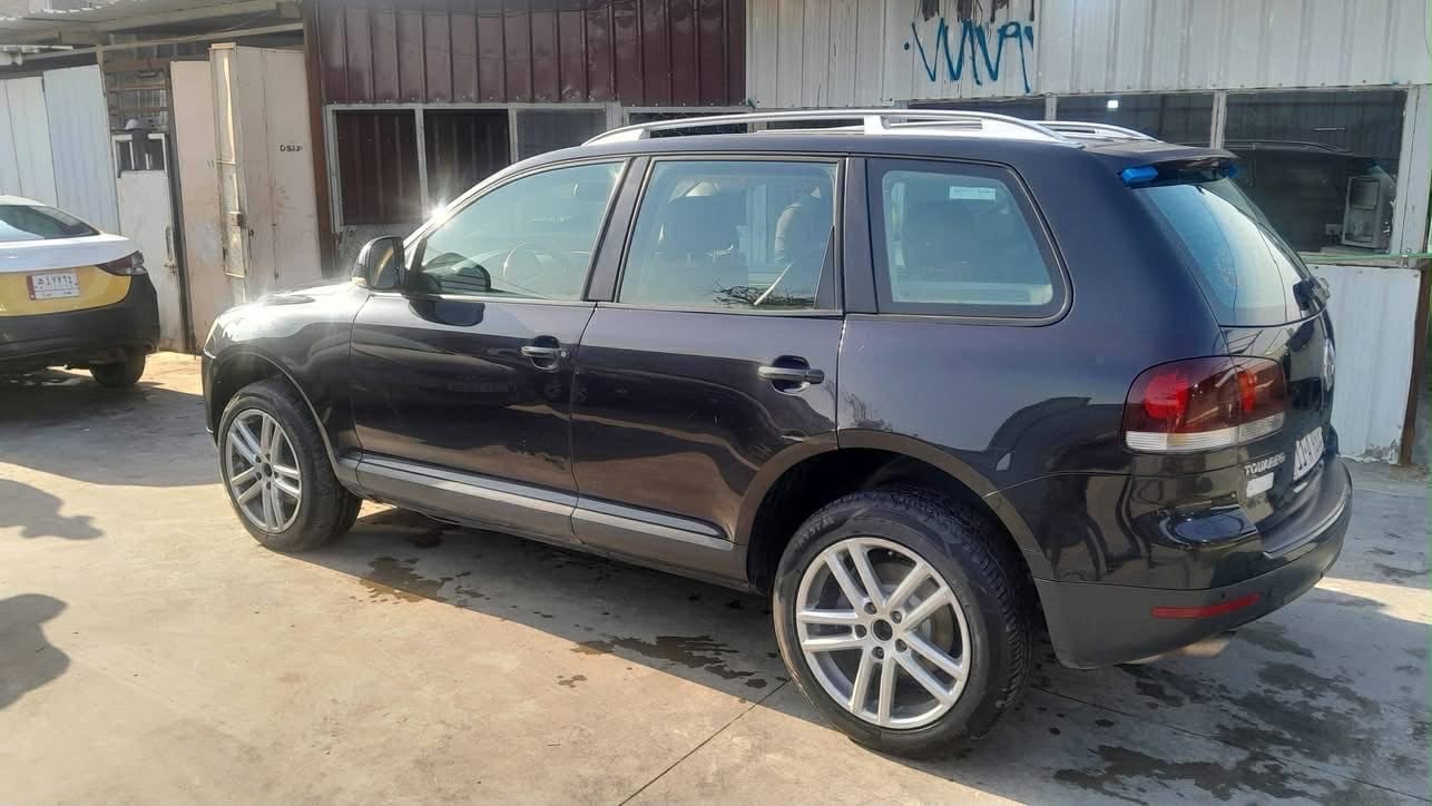 السلام عليكم گولف موديل 2009 مكفول من الضربه والصبغ  اي نقص مبيها  گير محرك شرط الفحص تبريد وي سويج حساسات  قياده ذاتيه  طخم تاير حداديه جاهزه وين ميعجبك تطلع فول مواصفات   كشن خزن تدفئه تبريد ستيرن ذكي لايت زنون متحرك عند الالتفاف هواي مواصفات بيها الله شاهد السعر 90 وبيها مجال وترهم مراوس حسب القناعه 