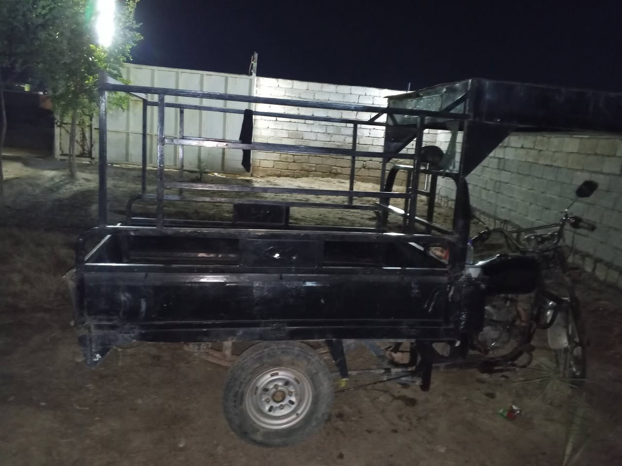 سلام عليكم ستوته لبيع سعر 600 بيه مجال شي قليل شقاله تصال ال ‏‪***********‬‏
