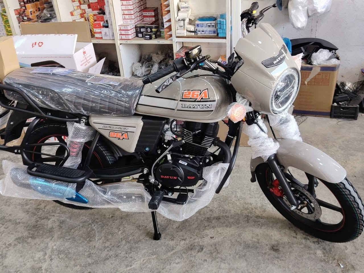 متوفر يمنا دايوان موديل 26 شكل القديم متوفر رقم سليمانيه كلاسيك مليونين و450 والاسكنر 1,525 مكان ديالى خالص توصيل موجود اتصل وبيك خير وتدلل باداره سمير العبيدي توصيل بنفس اليوم يوصلك *********** *********** سمير العبيدي
