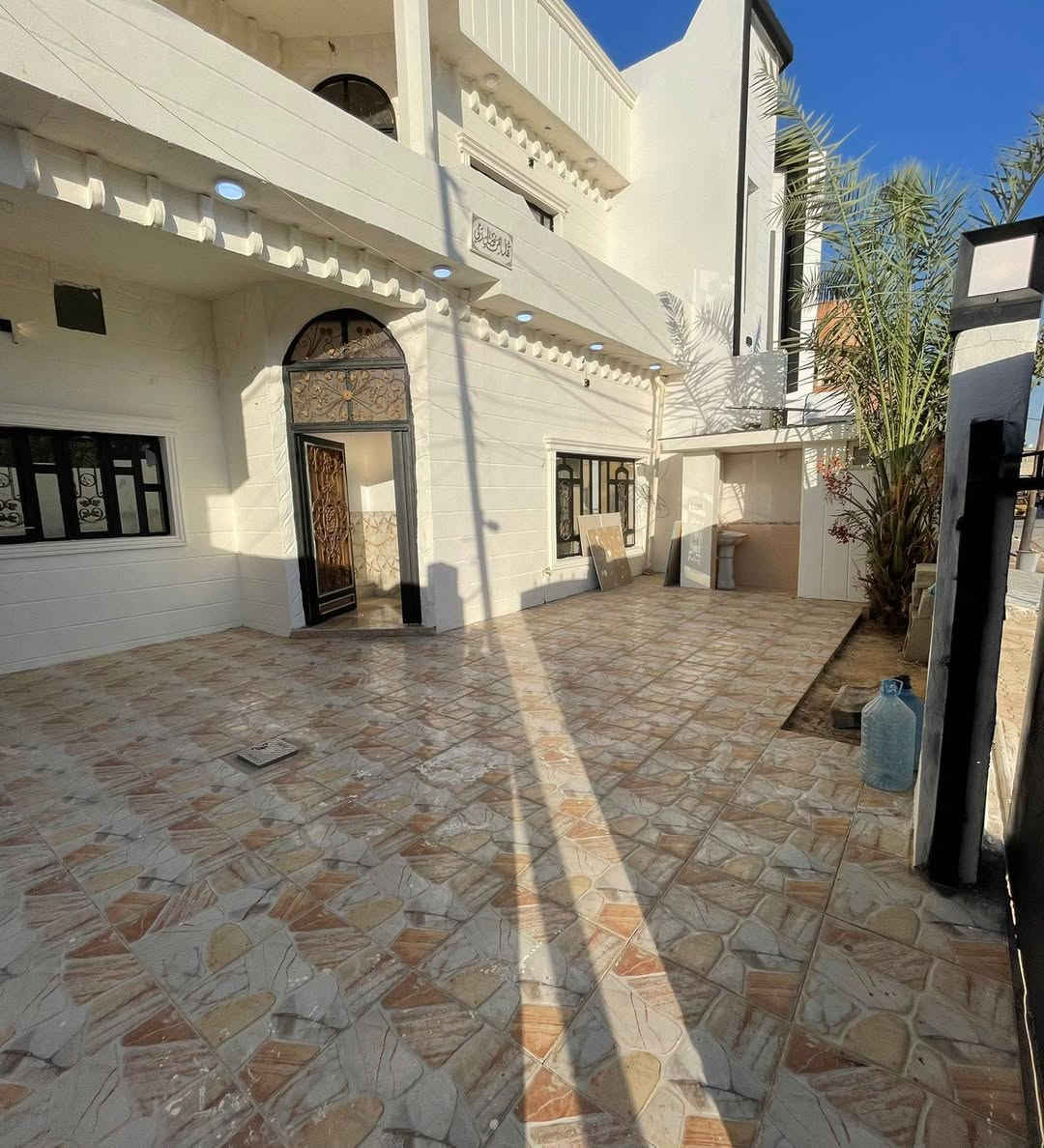 عقار للبيع ٢٠٠ متر طابقين العنوان كركوك حي العسكري قرب قاطع البلديه الخامس بناءحديث قبل سنتين طابقين الاستفسار مراجعة مكتب الصالح للعقار كركوك حي النصر شارع الوسط الاتصال
***********
***********
