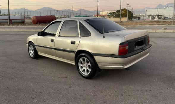 ئوپل موديل١٩٩٠ 
ارم سوران رسمةكة بةشةرتي ئةوةليات
مةكينه٢٠
گير اوتوماتيك بةشةرتي گيرو مةكينة 
 توندو تولي
موسو برانةوة بةشةرت
کامل كارةباي مةزبوت
پيشو پشتي كةپسة
چوار تاو ويلي خاوين
خايسي كةمة
عةرةبانةكةي بي خايسة
سةيارةكة وةك رسمةكانه بي كي شةية
سعري٢٤$
*********** بشدار
