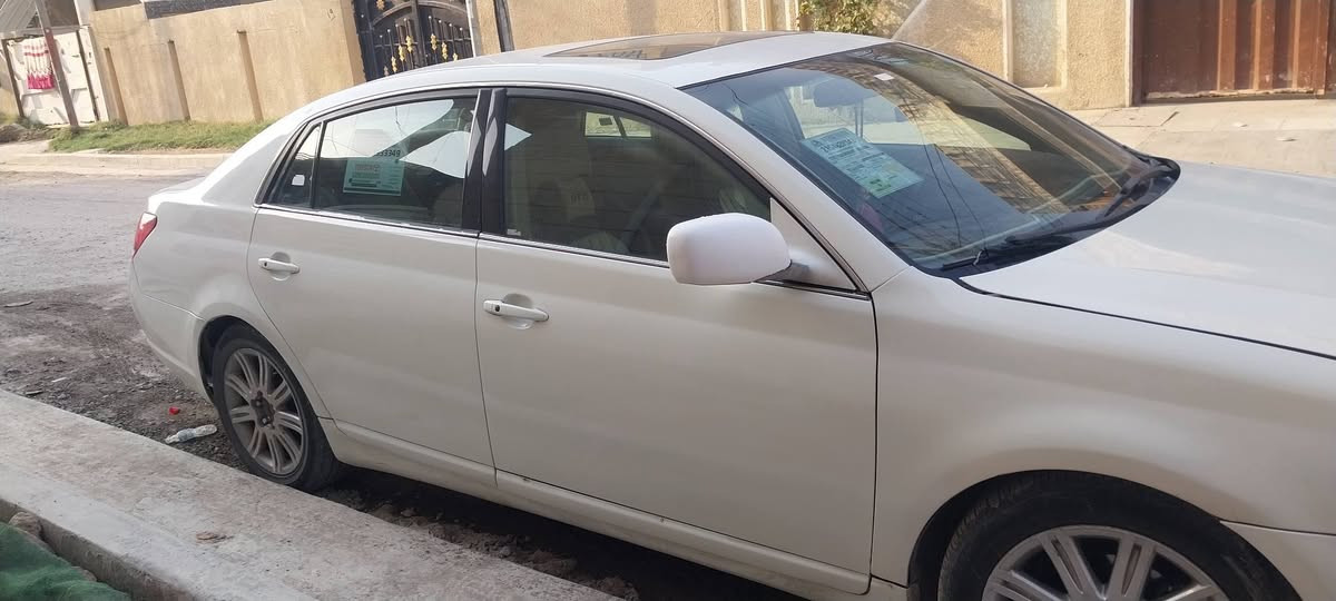 من رخصة الادمن افلون٢٠٠٦خليجي فول مصبوغه حزام وبيهاضربه بلجاملغ واصل للغد وحداديه نص عمروالتبريدفقط كمبريسر٧٥وبيهامجال مكاني بغدادحي الجهاد وهذارقمي ***********
