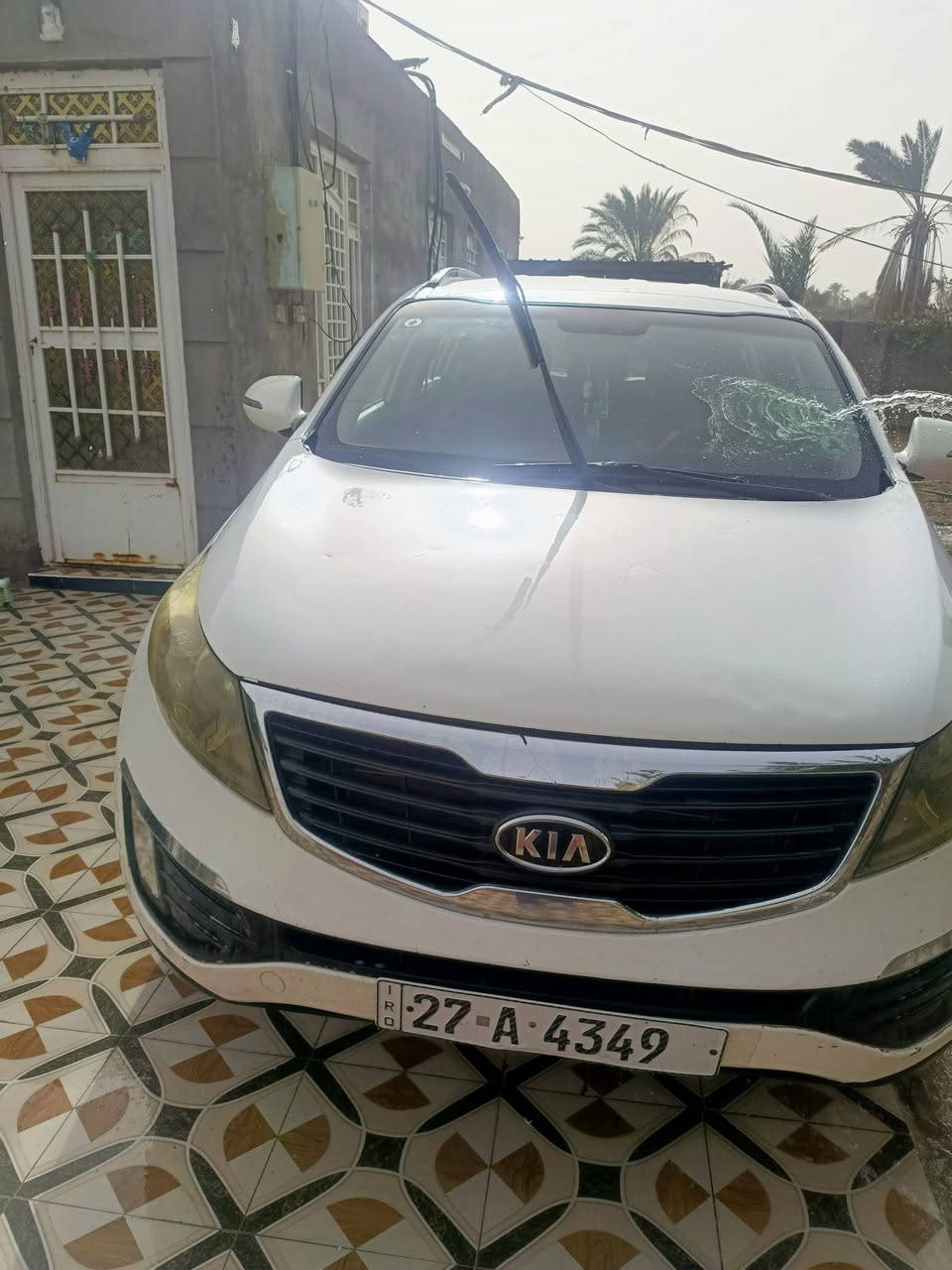 سورتج 2012 خليجي
جاهزه من كلشي وبأسمي وبيها فقط قبق الجنطه مصبوغ بدون اي ضرر بالعظم 
السعر 140 وبيها مجال
***********
