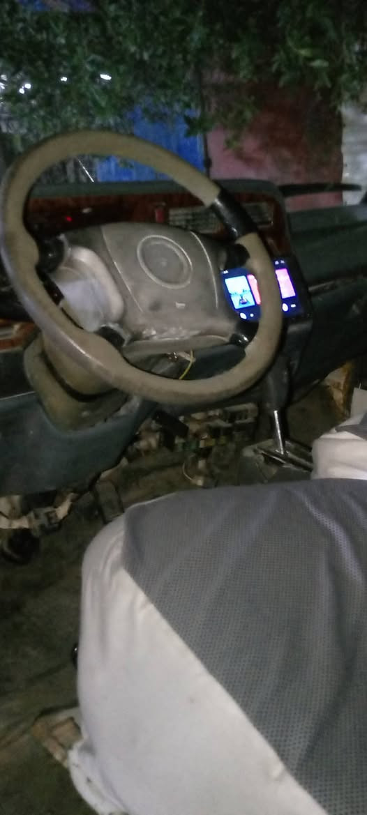 سلام عليكم فتون2009 رقم انكليزي سنويه باسمي مصفره هيئه وغرامات كير اوتوماتيك ومكينه ونجي حاويه ياباني كاردن واكسنت وتخم تايرات خير من الله بيها بس هلالاتها جهه اليمنه تعبانه اريدها مراوس فتون ابيض موديل 2013 او 2014 تكون نضيفه و اصوليه وانطي فرق عنوان بغداد الدوره رقم ***********
