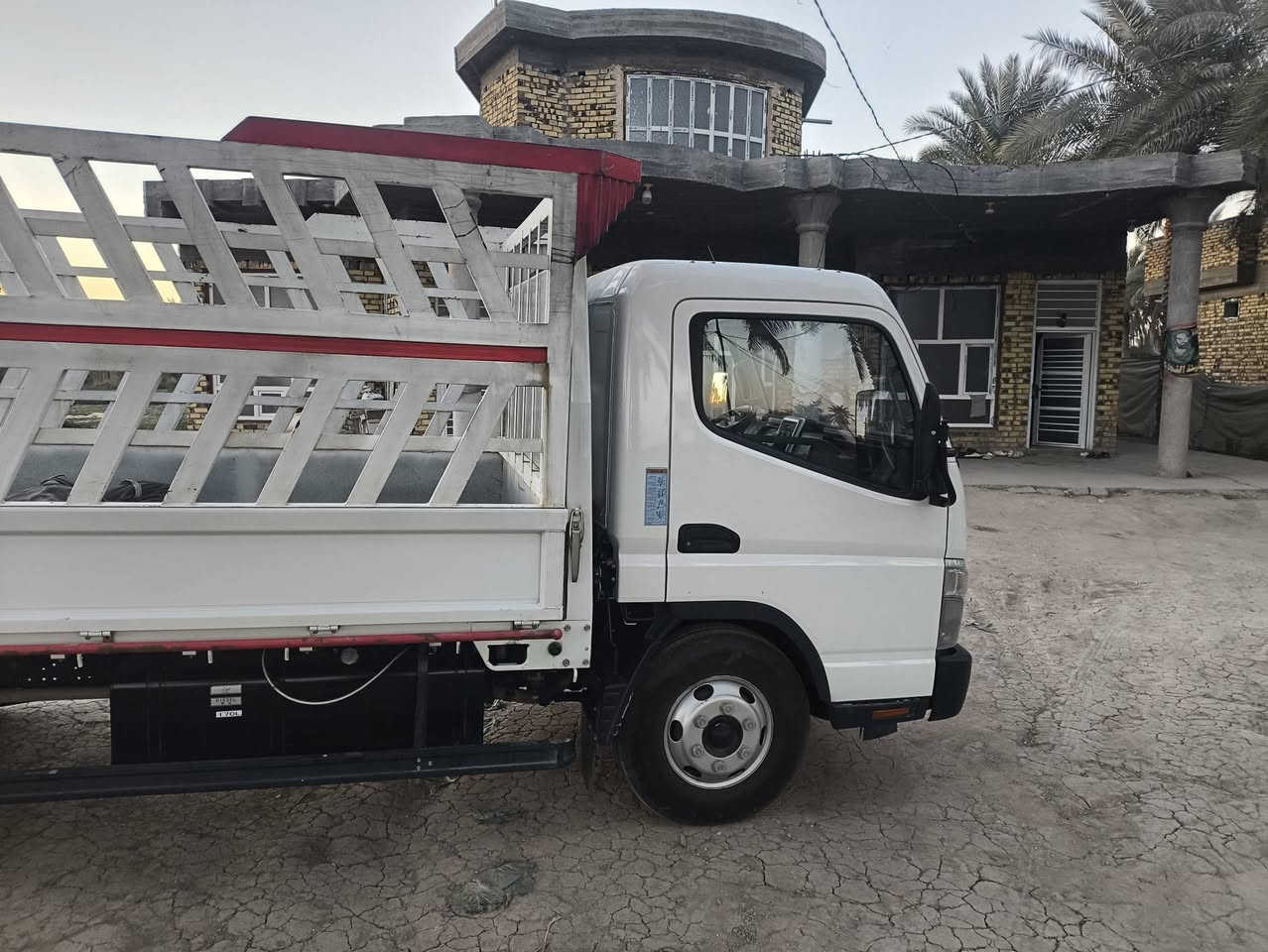 السلام عليكم سياره كانتر للبيع موديل 24تخم تأثير برجستون سياره جديده السعر 290وبيهه مجال ***********
