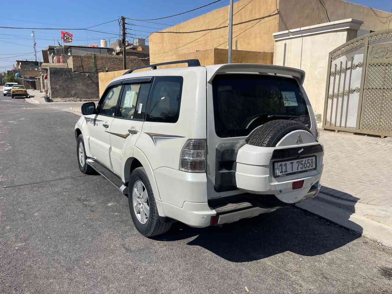 السلام عليكم باجيرو 2008 حبتور بيها 4 قطع صبغ اثر شريط بدون اي ضربه مكينه 3500 المرغوب كير ومكينه لاصرف ولا بخار صدر تايرات تبريد كله جديد مواصفات فتحه كشنات كهرباء 7 راكب 3 قطع تبريد تحكمات شاشه كامره دواره حساسات زراك لايت لايت زنون مري شفط السياره جاهزه من كلشي مكانها بغداد السعر 94 وبيها مجال ***********
