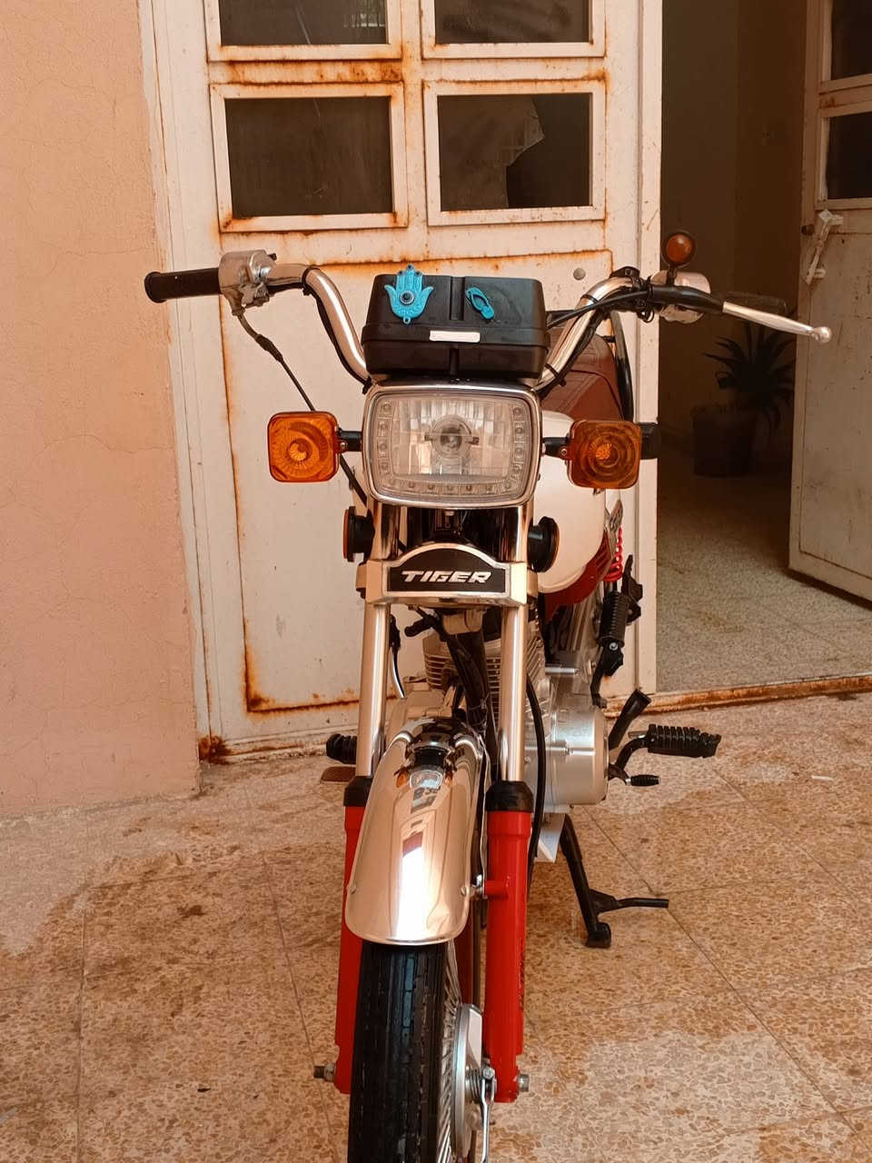 سلام عليكم اخوان دراجه اربعه كير للبيع كفاله عامه من كلشي مديل 21كفاله عامه مكينه  خير من الله كلشي شغال بيه كهربائيات بكلايت لايت عالي ناصي اشاير دراجه نضيفه اوراق اكرر مديل 21كفاله عامه مكينه خير من الله كل 10ايام ابدل دهن موتل ابو 15الف عنواني واسط قضاء الحي والاستفسار على الرقم ‏‪***********‬‏ واتساب او اتصال
