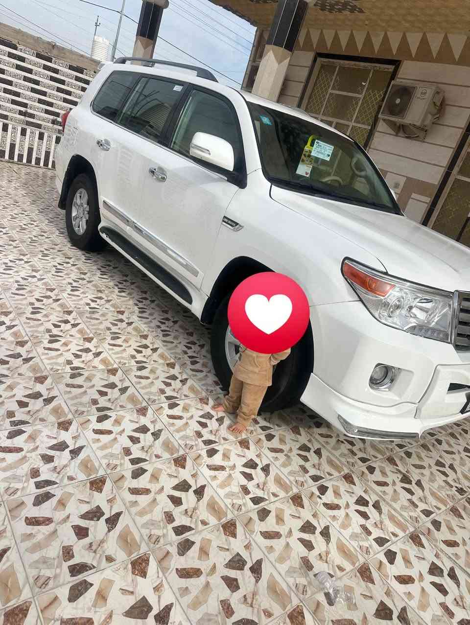 السلام عليكم للبيع تيوتا لاندكروز مديل 2009 مكفوله بيه رشات صبغ السياره جاهزه من كلشي مكينه 6 سلندر مكينه كير حداديه جاهزه من كلشي بسمي رقم نكليزي 
اسعر للستفسار ***********
