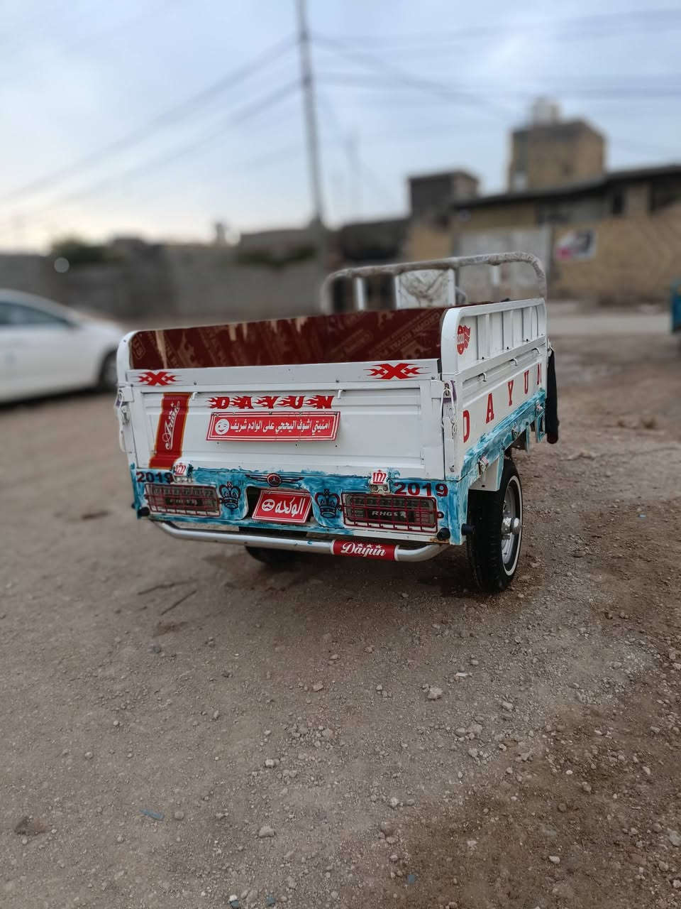 بسم الله الرحمن الرحيم
سلام عليكم ستوته دايون  للبيع موديل 2019 ستوته كفاله عامه تعمير 25 محرك جديد برقي ما مفتوح بيهه تواير ابو لخطه 
دشبول شغال كهربائيه كلهه شقاله 
مكاني ناصرية مركز
سعر خاص
رقم :***********
