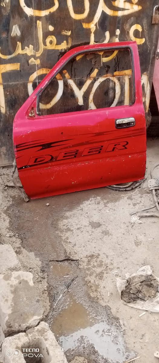 هيكل دير 2011 اربع ابواب كامل مع بودي كامل بدون صبغ التصال ***********
