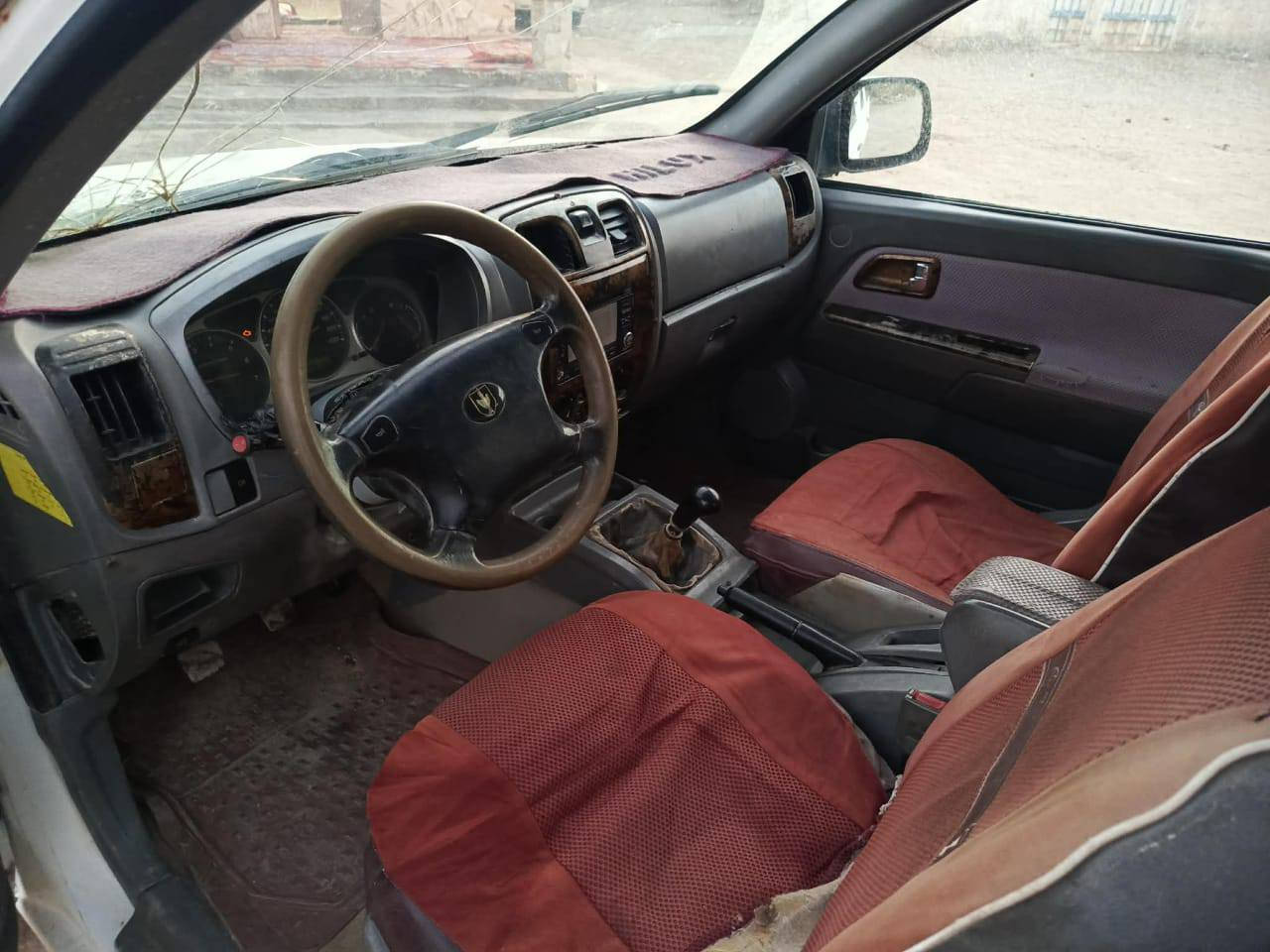 سلام عليكم جنبي 2013 سياره جديده لا خياس ولا ضربه مكينه جديدة طخم تاير جديد سياره مرقم راعيه ماندله بيع هل موجود سنويه ستنساخ مكان سياره ال صلاح سعر ٢٨ بيه مجال ***********
