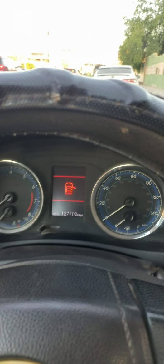 السلام عليكم كورلا موديل ١٧ وارد أمريكي حدث ربع البنيد بدون دواخل مرشوش وبلعراق نص باب الخلفي ورة الصدر مرشوشة بسمي وكالة عامة مكان السيارة بغداد حي الخضراء السعر ١١٠ بيهة مجال قليل ***********
