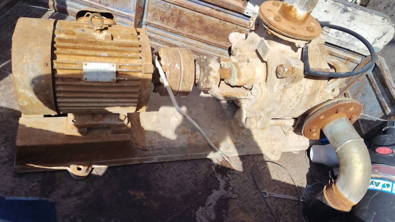 للبيع شارع نجف كربلاء ***********
