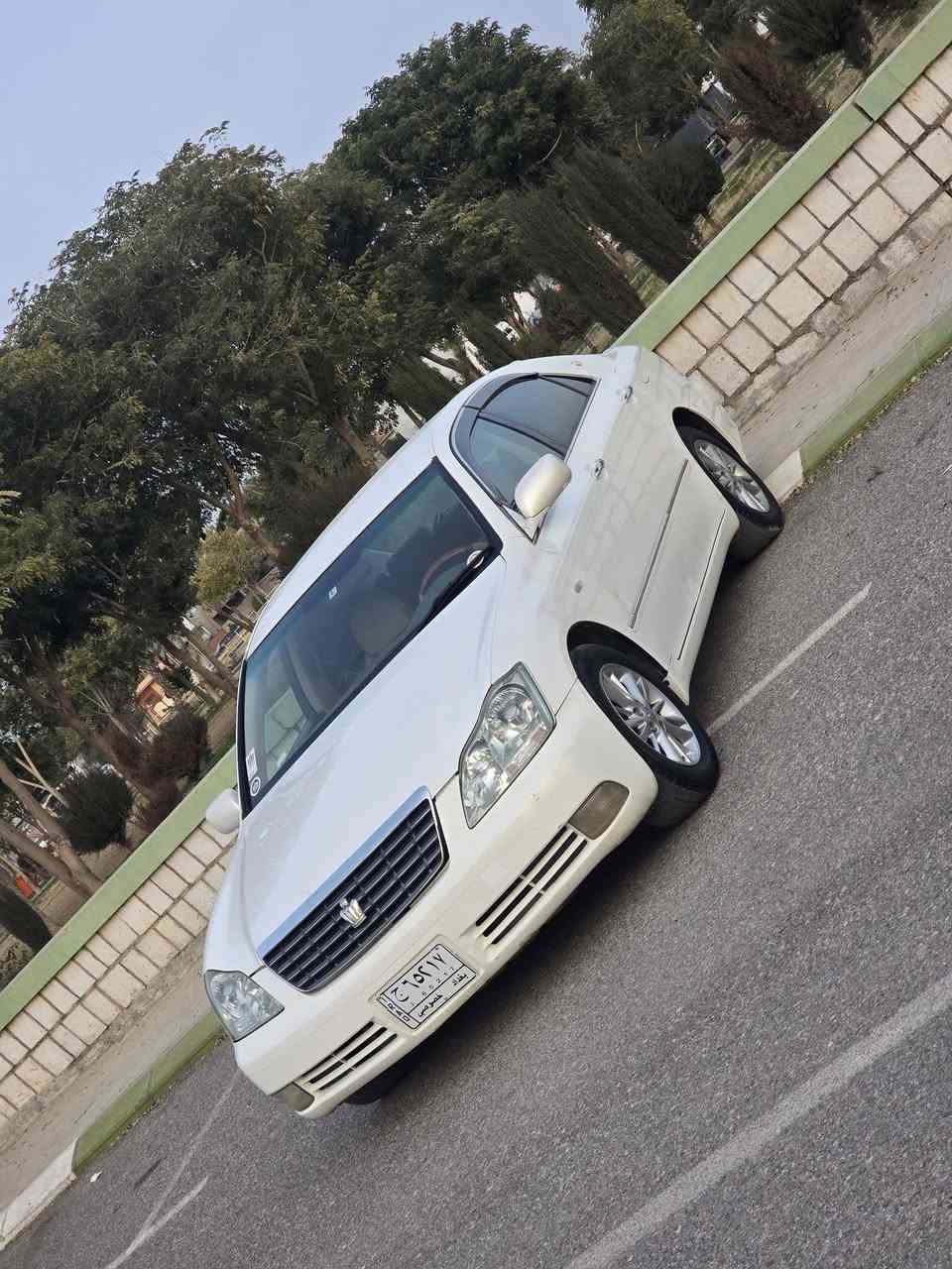 2005
مووس 
گيروو مةكينة گةورة 182
2دووگمة 
شاشة كاميرة 
تةبريت ساردووگةرم بةسراوة 
بةشةرتي سةقفوو حيزام 
سعري 57مةجاليكي كةم 
شوين كةلار 
***********
