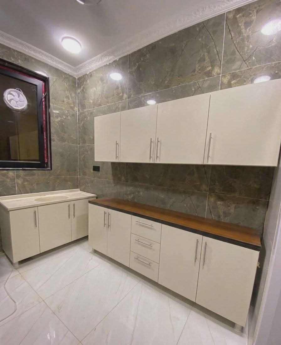 ✨كاونتر mdf 
✨القياس مترتين  ارضي وملحق مع سنك متر و٢٠
✨السعر 275 فقط 
✨✨✨✨✨✨✨✨✨
✨
✨اذا تريد السنك متر ونص اضافه ٢٥ عالسعر 
✨اذا تحب تضيف فاترينا اضافه ٨٥ عالسعر 
✨اذا تحب تضيف مجر واحد اضافه ١٠ عالسعر
✨اذاتريد تضيف تلث مجرات اضافه ٢٥ عالسعر
التوصيل بغداد مجاني


**إذا كنت صاحب هذا الإعلان وتريد حذفه لأي سبب، رجاءا أرسل رسالة إلى الدعم الفني**