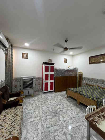 سلام عليكم 
بيت للبيع ٢٠٠متر طابو زراعي سند 25تحويل مباشر 
حله شارع الغسل 
طابقين ٤غرف نوم 
سعر ٩٧
***********
