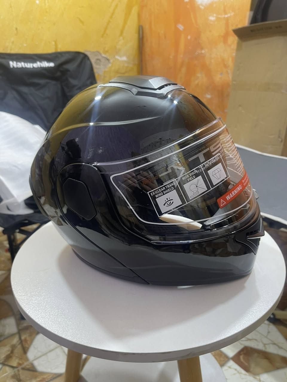 سلام عليكم
خوذة مال دراجة 
سعره 50 
ه ***********
