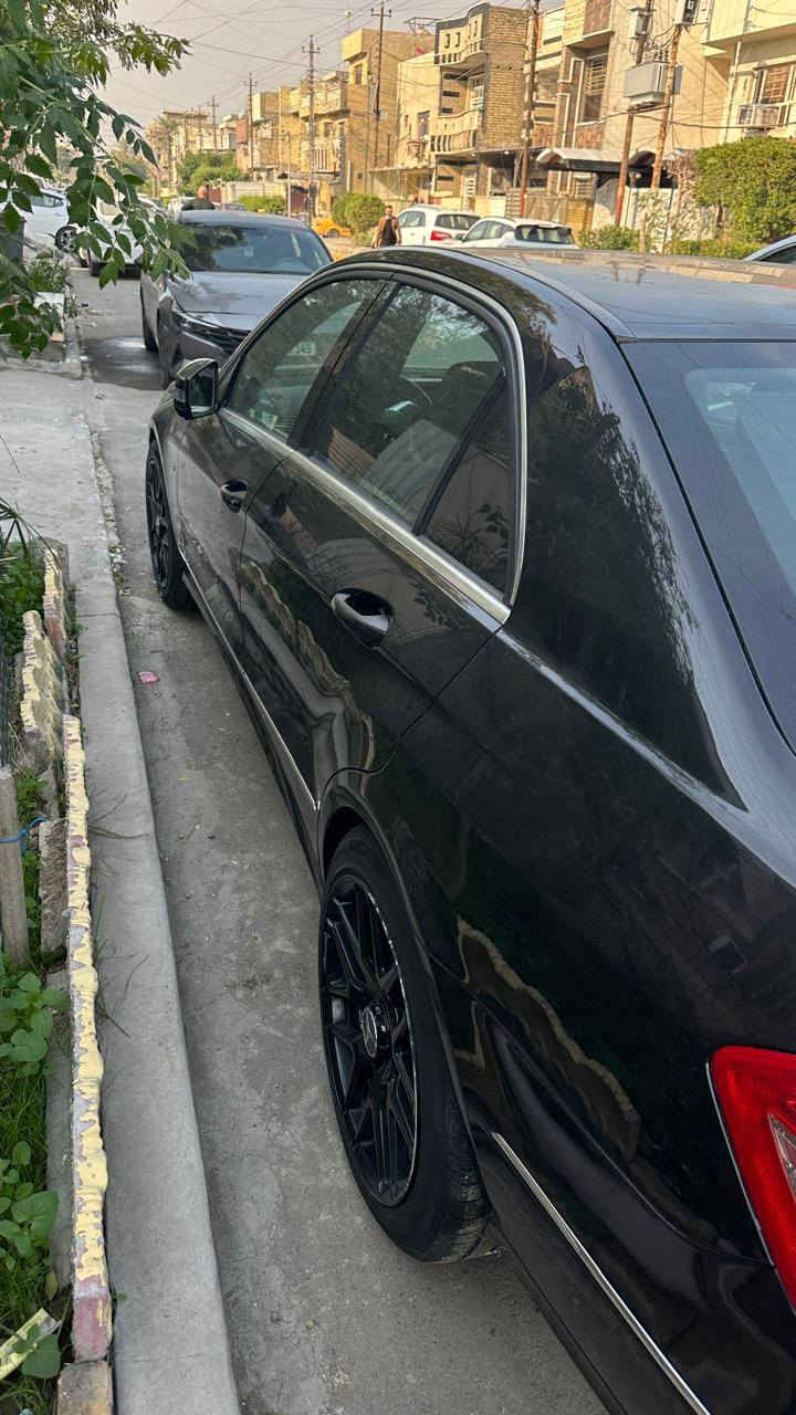 السلام عليكم للبيع موديل ٢٠١٠ حجم ٢١٢ محرك ٢٠٠٠ تيربو استيراد من ألمانيا حصرا كامل مواصفات وكفاله عامه السعر ١٦٠$ وبيها مجال المكان بغداد ***********
