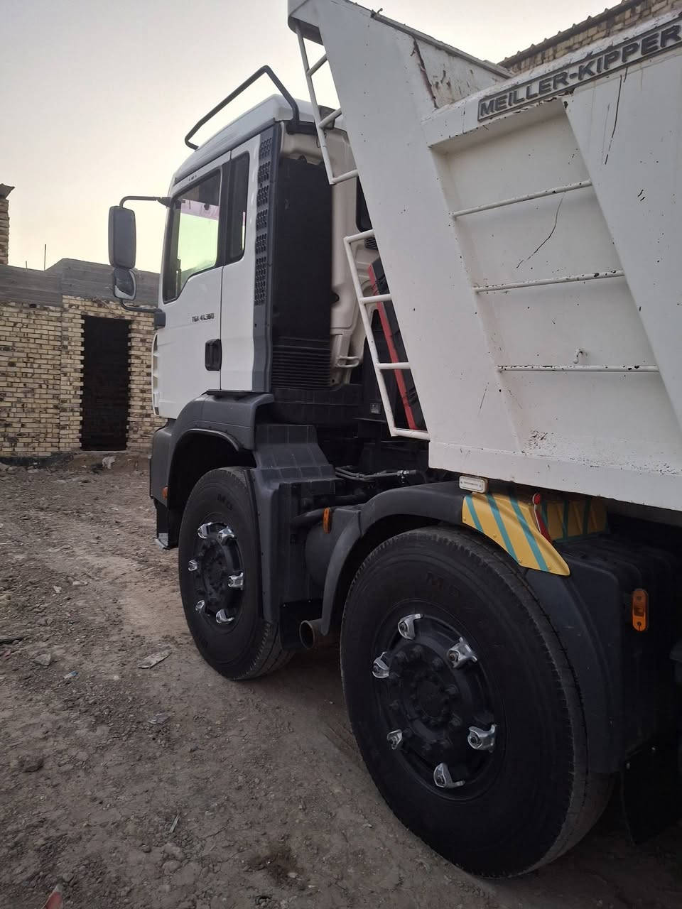 اللهم صل على محمد وآل محمد
من رخصة الادمن المحترم 
مان موديل 2004  41_410
مجموعة gf ام ربل تخم تاير
سنويه بسمي نهاية ٢٩ مكان بابل 
استفسار   ***********
