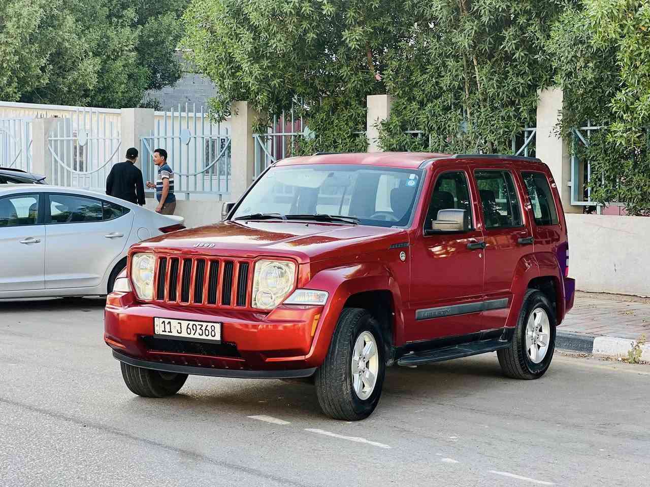 السلام عليكم للبيع جيب لبرتي موديل2010وارد أمريكي حادث جاملغ وبنيد بدون دواخل فول مواصفات عدت الفتحه شاشه تحكم ستيرن اشاير بالمري مكينه6v تبريد ثلج ماشيه90حقيقي فور ويل سياره علا رضع الوكاله ما نقصها ايشي كير محرك حداديه تخم تاير تبريد تدفئه  
رقم بغداد انكليزي سنويه جديده للـ2028
للاستفسار اكثر***********
السعر88قابل بلتفاوض 
عنوان السياره كربلاء المقدسه
