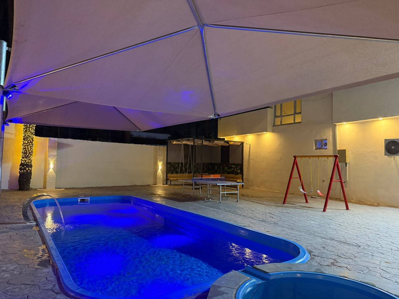 سلام عليكم يتوفر حجوزات على طليه أيام السبوع بسعار مناسبه العنوان الدوره البوعيثة استفسار رقم ***********
