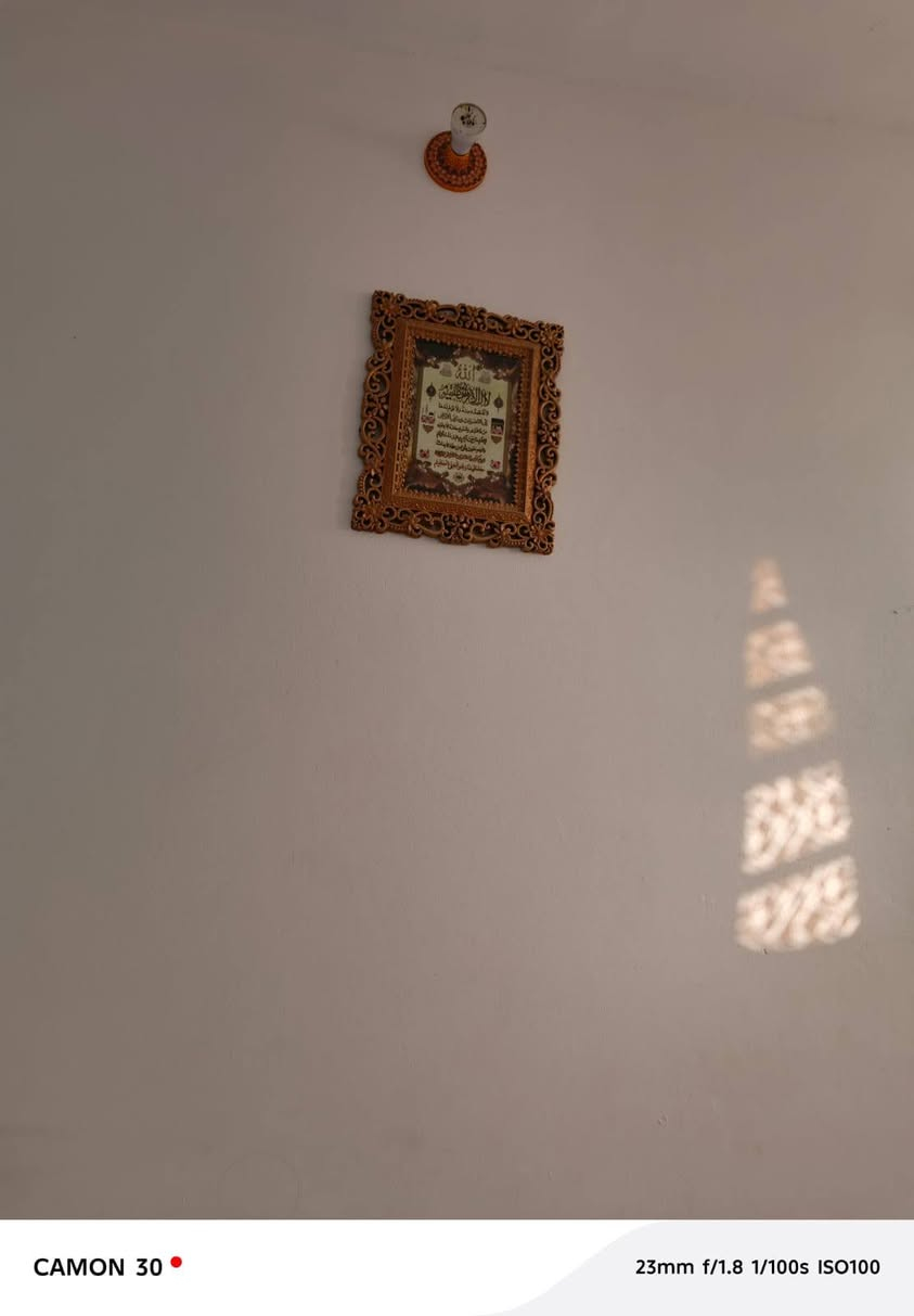السلام عليكم يوجدبيت للبيع مساحه 100متر نزال 20الواحهيه 5 المكان دور الزراعه رقم الهاتف ***********
