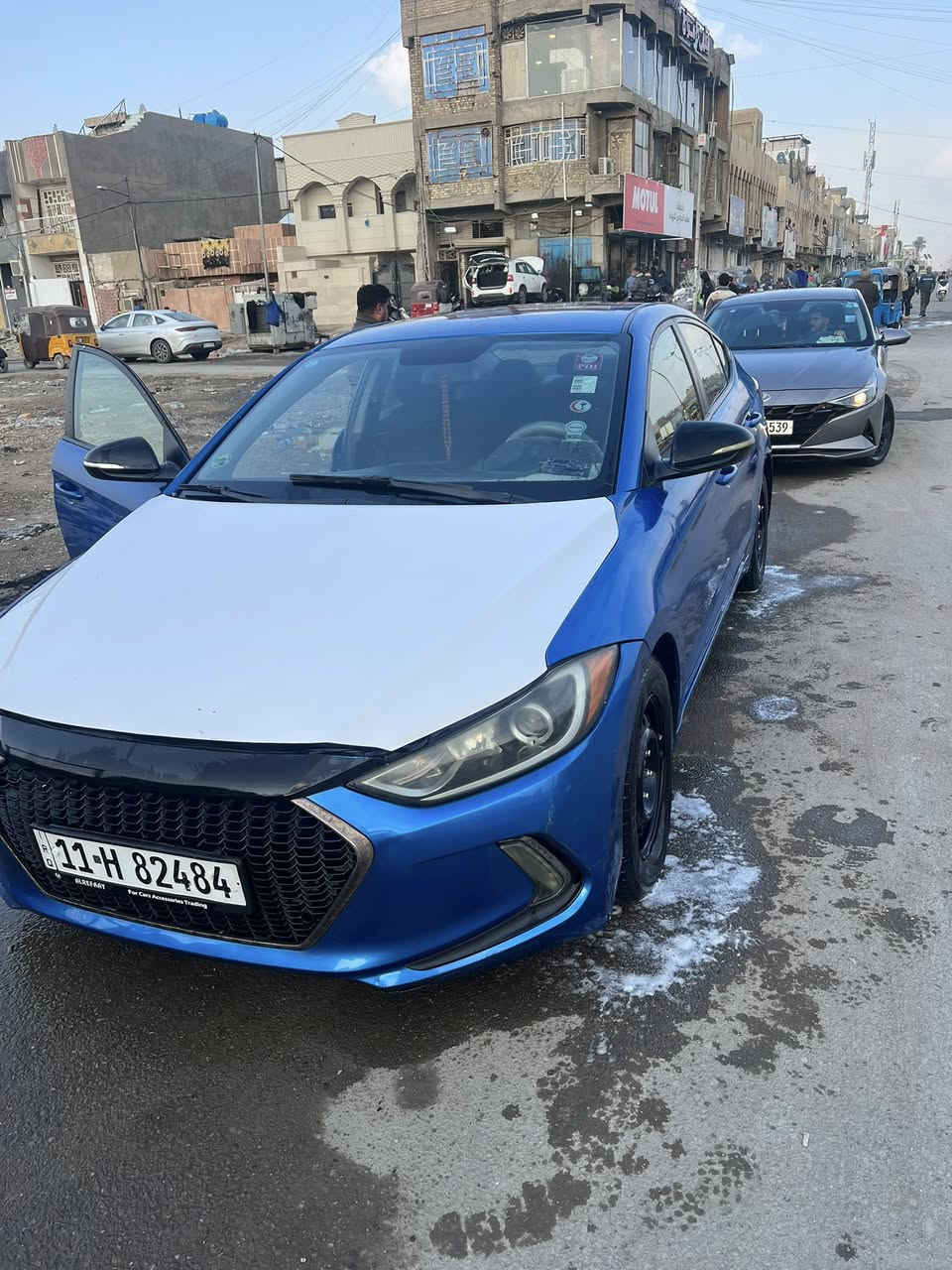 سلام عليكم
النترا موديل 2017 بحري وارد كندي 
حادثها موضح بالصورة تبديل بنيد فقط
والجاملغ راجع ع البارد
سيارة بدون صبغ نظيفة
بيها ملاحضات قليلة 
تبريد ثلج تحكم ستيرن جهتين 
اشاير بالمري 
تدفئة بالكشن والستيرن 
حساس امامي خلفي 
شاشة جبيرة
محرك 2000دوش
كير محرك شرط سيارة خير من الله 
السعر 117$وبيها مجال
رقم بغداد باسمي شرط التحويل ثاني يوم
مكاني بغداد مدينة الصدر 
للاستفسار اتصال ***********
