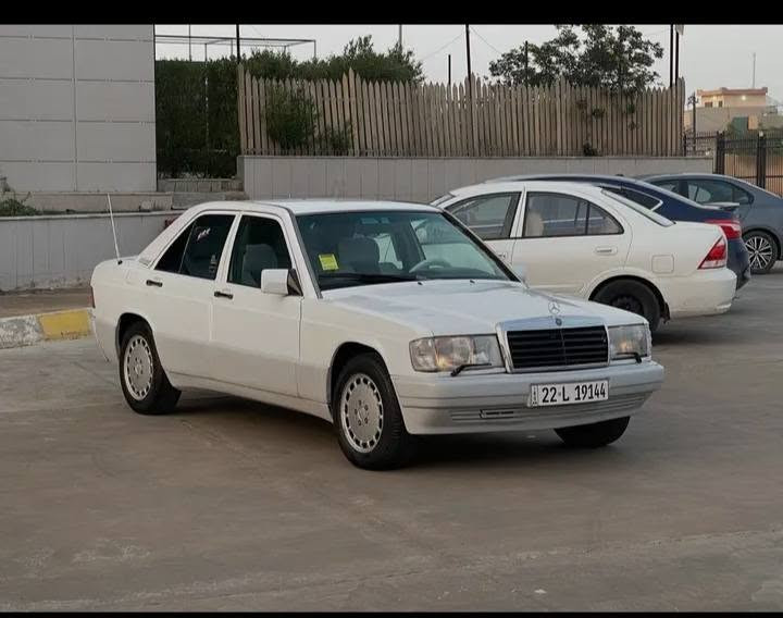 السلام عليكم من رخصة الادمن عندي سيارة مرسيدس طيارين موديل 90 محور بطة vvt 2.5 بأسمي رقم اربيل مابيها اي ضرر من ناحية الكشر مصبوغة عام جمالية خير من الله وبأي وقت تريد احول مكان السيارة كركوك واني خادم وهذا رقمي ***********
