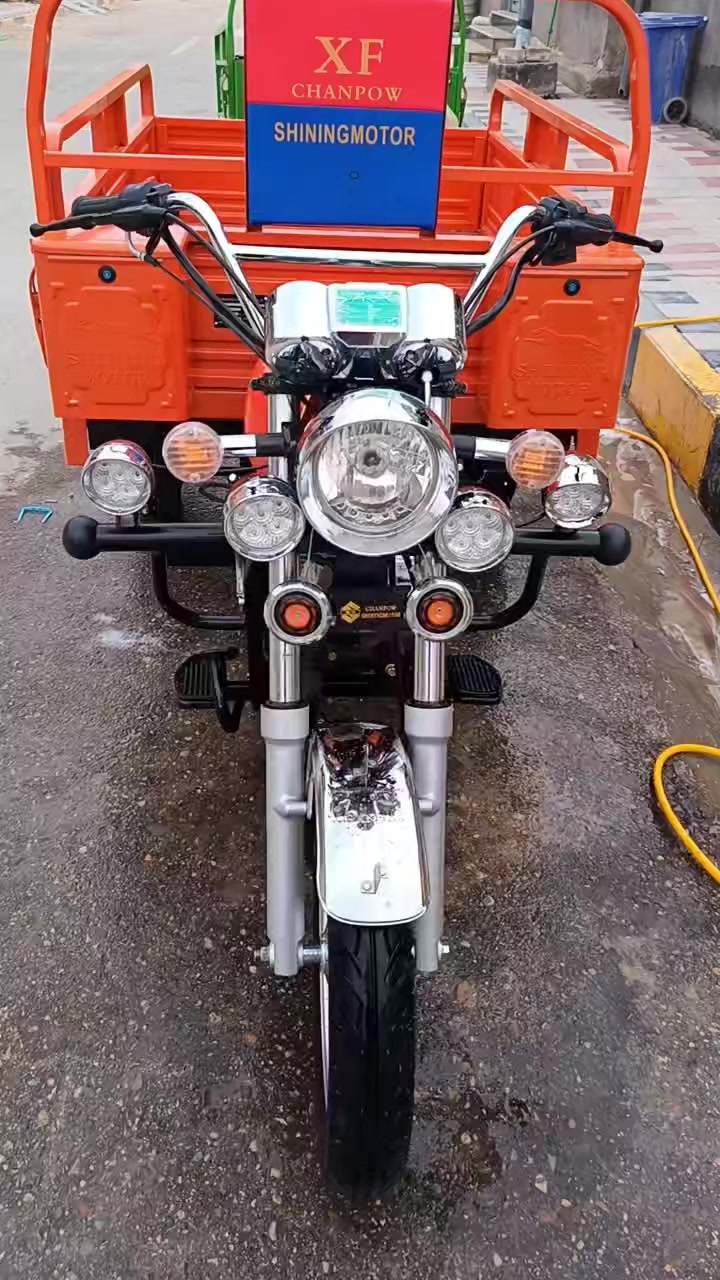 سلام عليكم ستوته للبيع زيرو كفاله عامه أوراق اصولي موديل ٢٣ طالعه ب 26 برغي مامفتوح بيه كهربائيات كله شغاله مكان ناصريه سوك الشيوخ والشراي خاص او مراسله واتساب *********** او اتصال ***********
