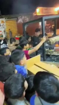 فتتاح مطعم ضياء اليمن  العنوان - جامع طه -مقابيل اسواق عدي الاسدي -ارق...