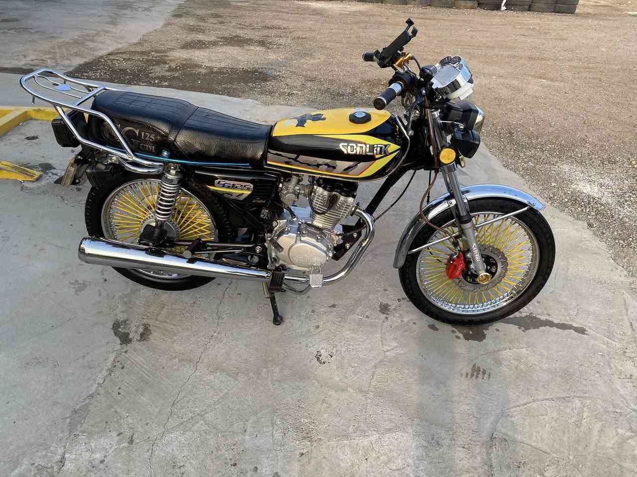 دراجه تايكر موديل 2024 دراجه بلاديه محرك مامفتوح كهربائيات شغاله نقص باتري ودشبول للبيع السعر 625 وبيها مجال رقمي ***********
