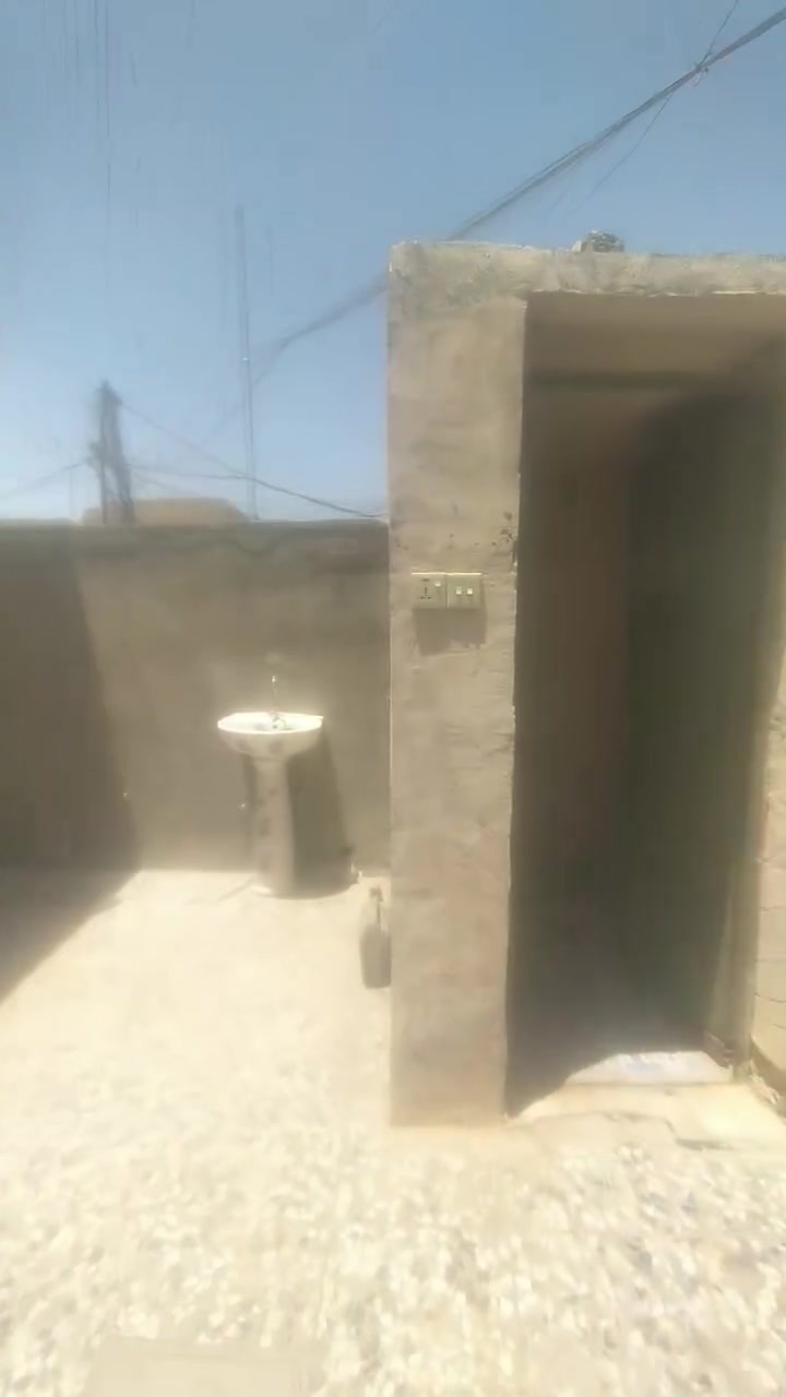 السلام عليكم مشتمل للبيع رقم القطعة ١٥٧٢٩ سبع البور قريب السوداني المساحة ١٠٠ متر طابق واحد السعر ٤٥ و بي مجال بسيط الرقم ***********
