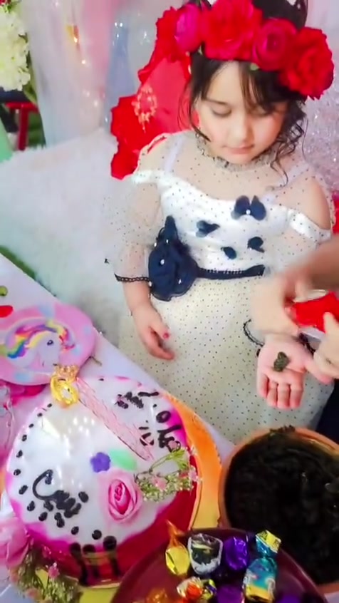 حنة تخرج روضة براعم الأبداع ♥🎓✨

نستقبلكم من الساعة (٨ صباحاً _ ١ بعد الظهر ) ولجميع ايام الاسبوع عدا الجمعه والسبت .
☑️علماً يتوفر لدينا الدوام بنظام المسائي وايام العطل الرسمية ☑️مع نظام اشتراك شهري ويومي  
#روضة وحضانة براعم الابداع النموذجية الاهلية 📚🧸
نستقبل الاطفال من عمر 4أشهر 👶🏻🥰 
الروضة  مجازة من قبل وزارة التربية ✅✅
 الموقع : بغداد _ الدورة_  المهدية الثانية _قرب متنزه الاعلام 
الادارة ⬅️*********** 

الادارة واتساب ⬅️***********

بالمدير ⬅️ ***********
